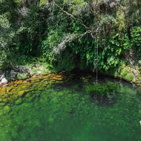 Casa Da Carrasqueira بيت للعطل